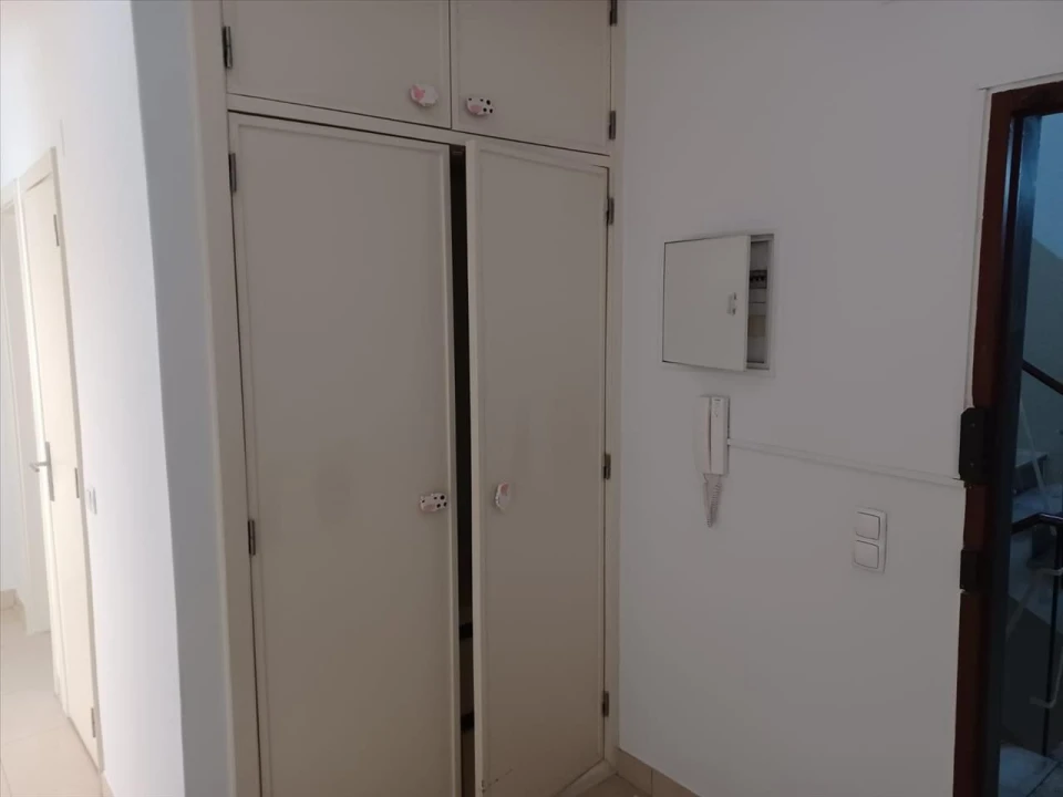Apartamento T2 para Venda em Fernao Ferro Foto 2