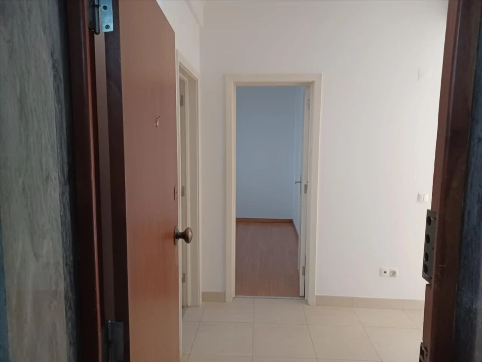 Apartamento T2 para Venda em Fernao Ferro Foto 6