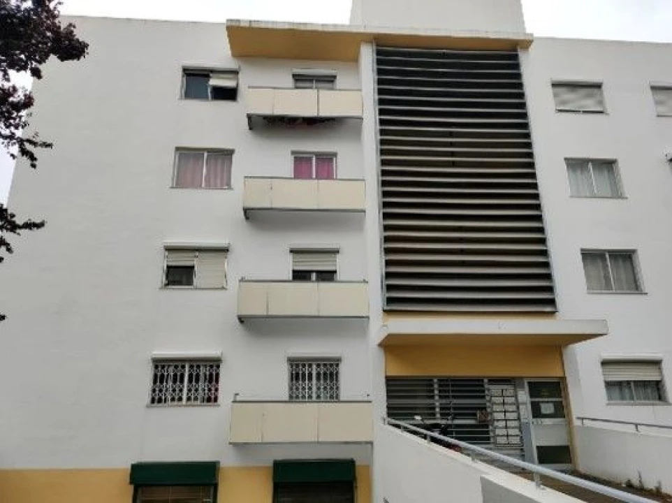 Apartamento T2 para Venda em Mina de Água Foto 1