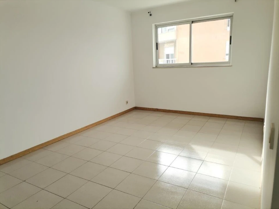 Apartamento T2 para Venda em Mina de Água Foto 5