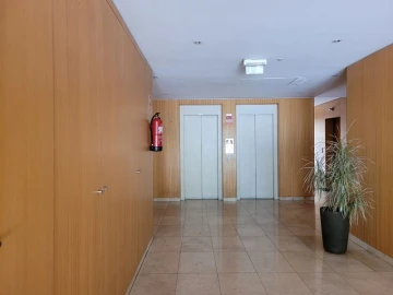 Apartamento T5 para Venda em Paranhos