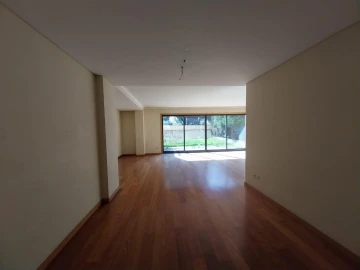 Apartamento T5 para Venda em Paranhos