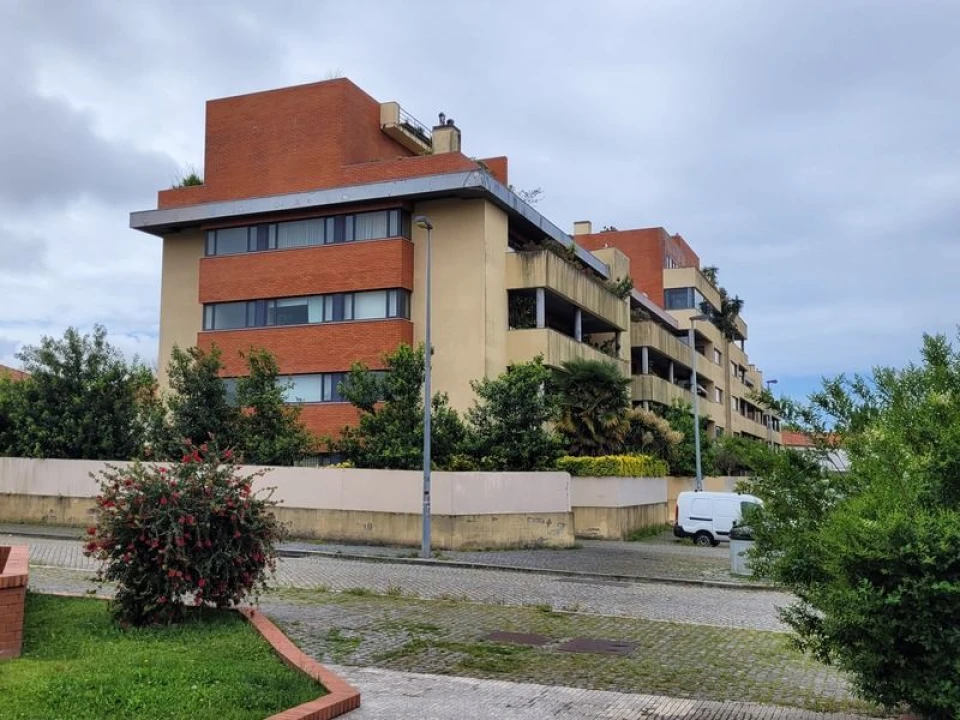 Apartamento T5 para Venda em Paranhos Foto 4