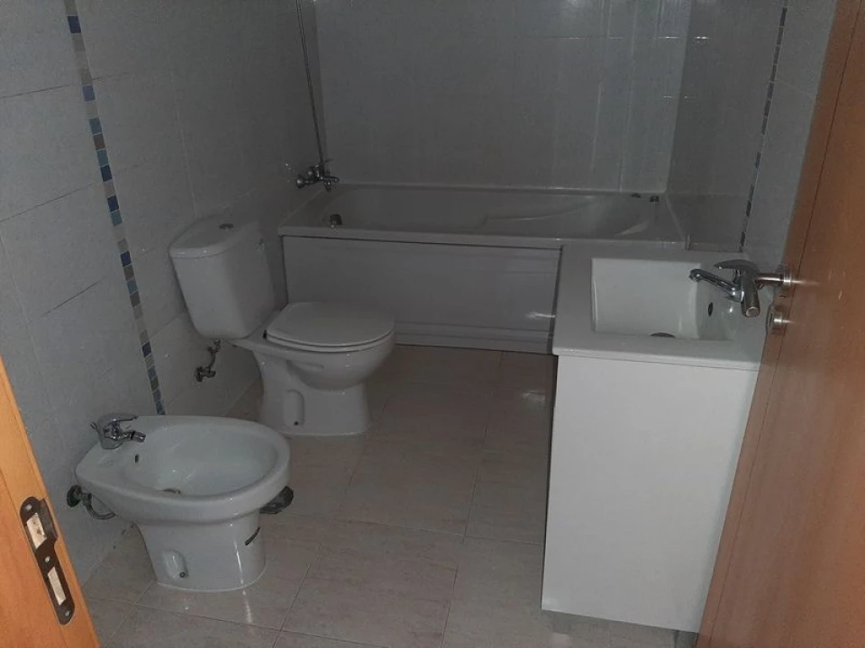 Apartamento T3 para Venda em Azambuja Foto 11