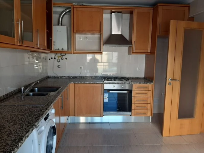 Apartamento T3 para Venda em Azambuja Foto 4