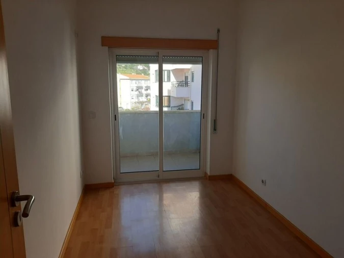 Apartamento T3 para Venda em Azambuja Foto 9