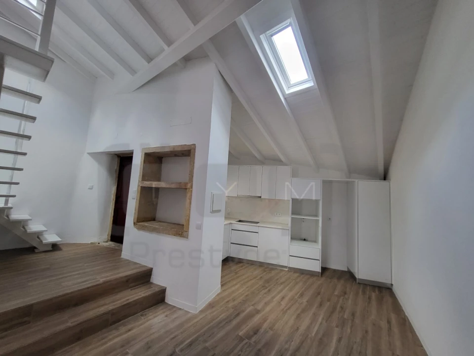 Moradia T2 para Venda em Carregueiros Foto 3