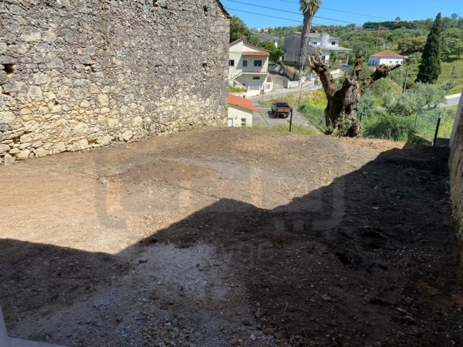 Moradia T2 para Venda em Carregueiros Foto 14