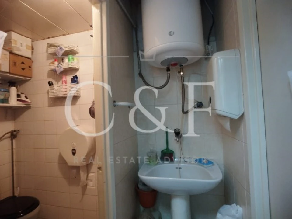 Loja para Arrendamento em Rio de Mouro Foto 6