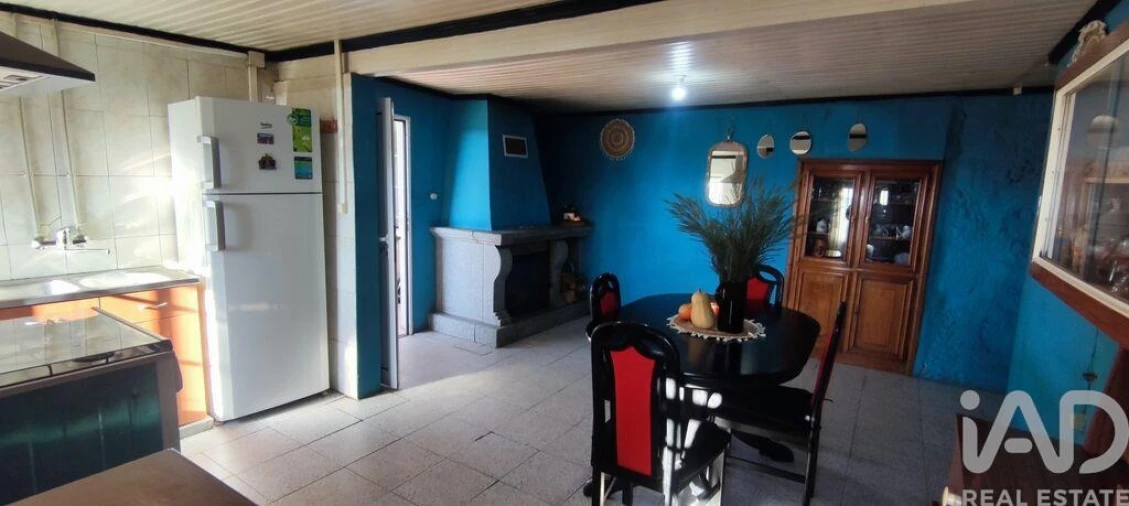 Moradia T2 para Venda em Mões Foto 5