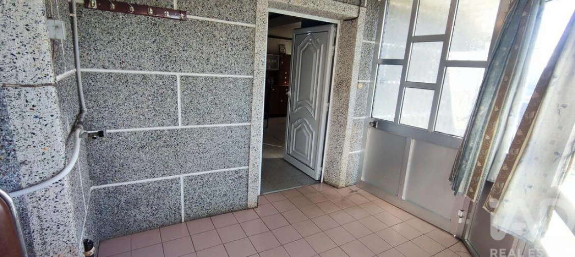 Moradia T2 para Venda em Mões Foto 3