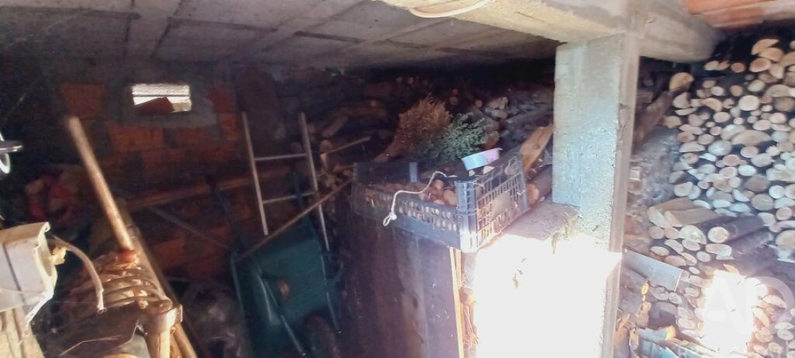 Moradia T2 para Venda em Mões Foto 17