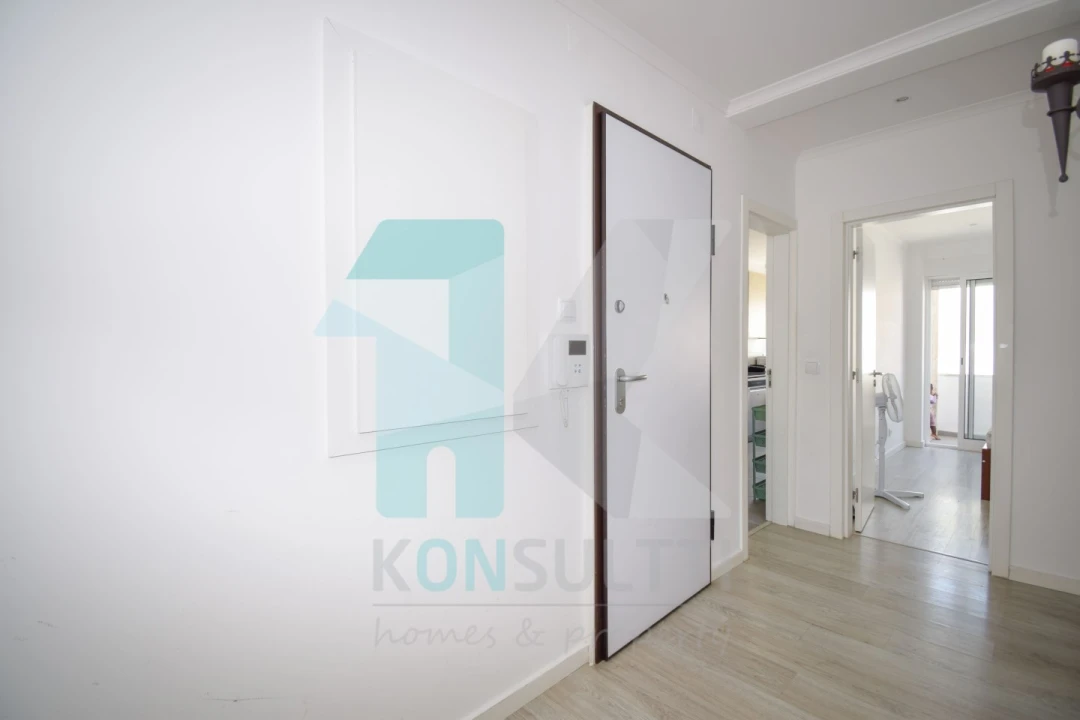 Apartamento T3 para Venda em Massamá e Monte Abraão Foto 4