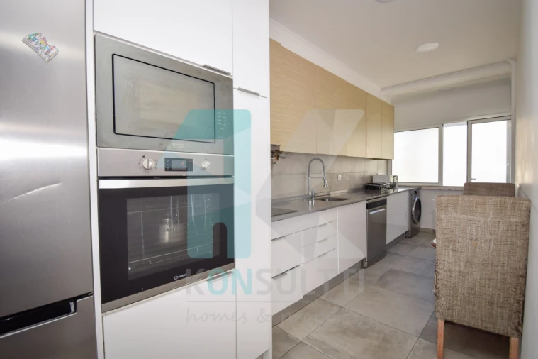 Apartamento T3 para Venda em Massamá e Monte Abraão Foto 14