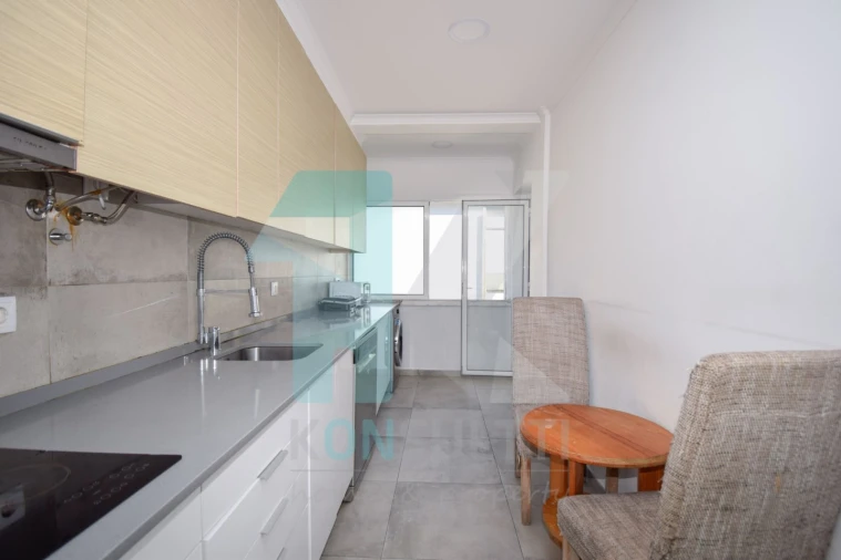 Apartamento T3 para Venda em Massamá e Monte Abraão Foto 16