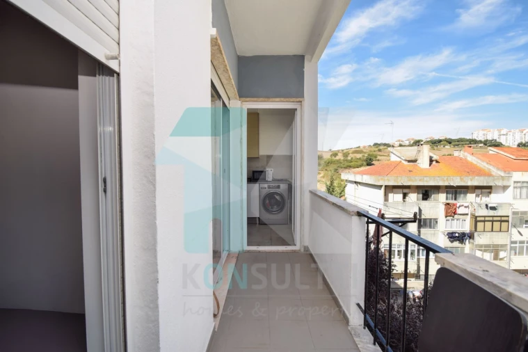 Apartamento T3 para Venda em Massamá e Monte Abraão Foto 19