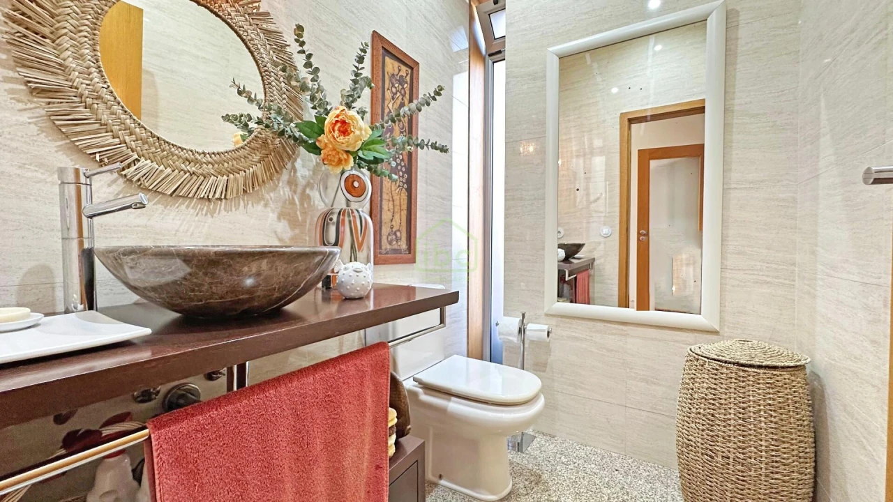 Moradia T3 para Venda em Arvore Foto 13