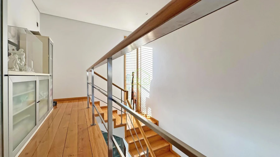 Moradia T3 para Venda em Arvore Foto 4