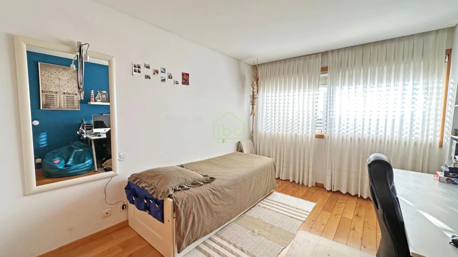 Moradia T3 para Venda em Arvore Foto 20