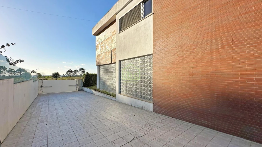 Moradia T3 para Venda em Arvore Foto 5