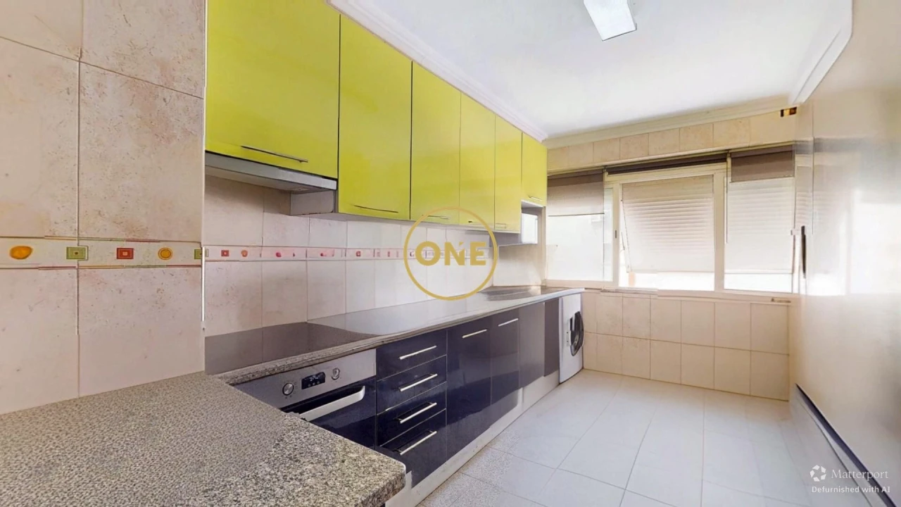 Apartamento T4 para Venda em Carregado e Cadafais Foto 3