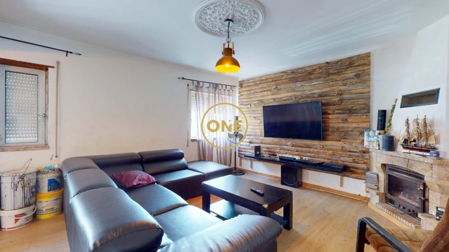 Apartamento T4 para Venda em Carregado e Cadafais Foto 10