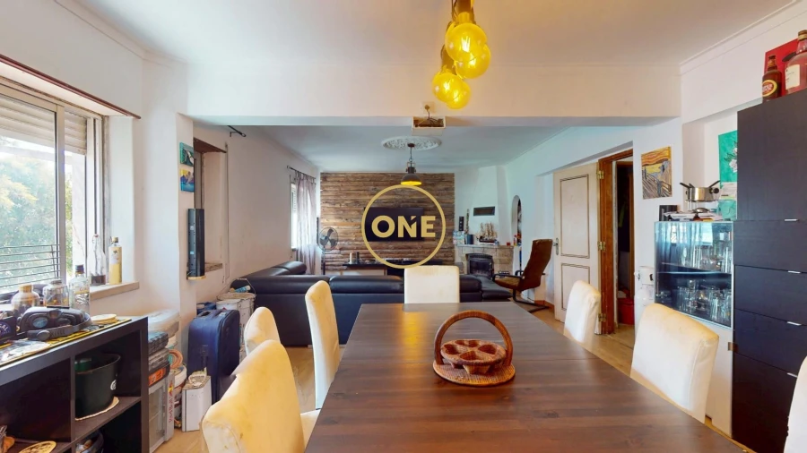 Apartamento T4 para Venda em Carregado e Cadafais Foto 9