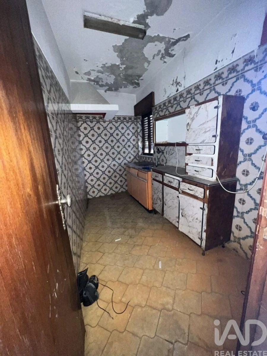 Prédio para Venda em Tabuaço Foto 22