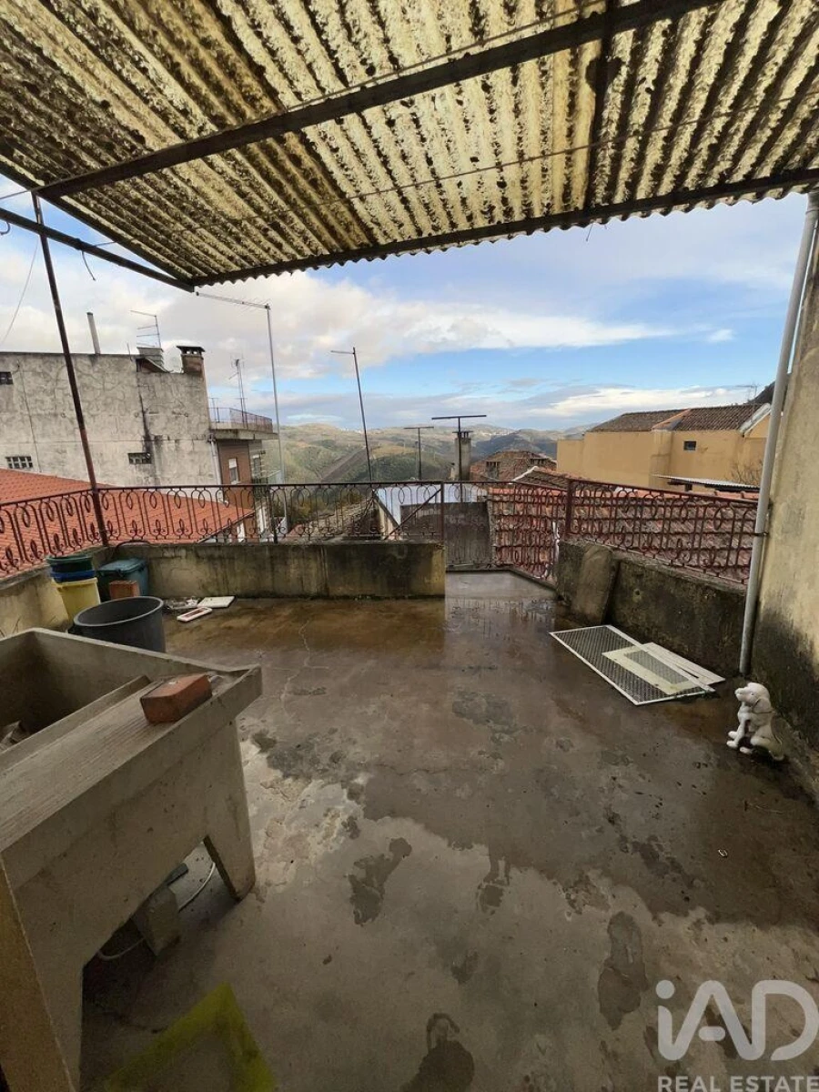 Prédio para Venda em Tabuaço Foto 30