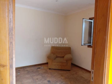 Moradia T2 para Venda em Rossas