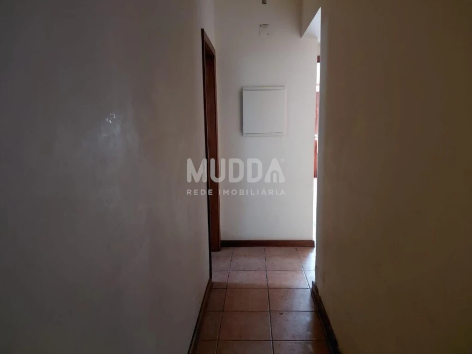 Moradia T2 para Venda em Rossas Foto 11