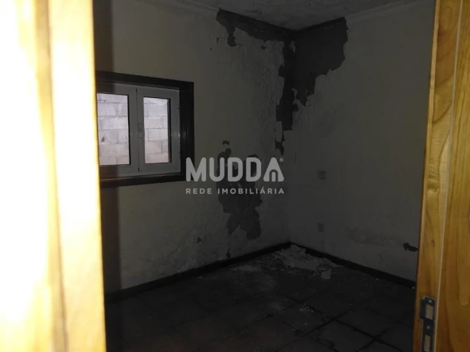 Moradia T2 para Venda em Rossas Foto 12