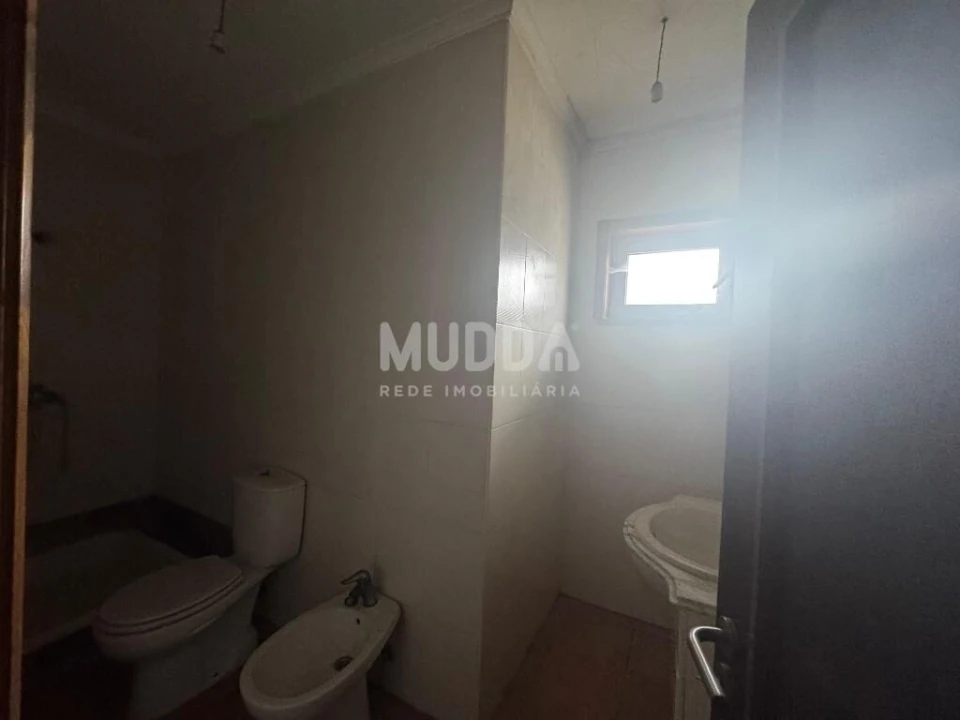 Moradia T2 para Venda em Rossas Foto 2