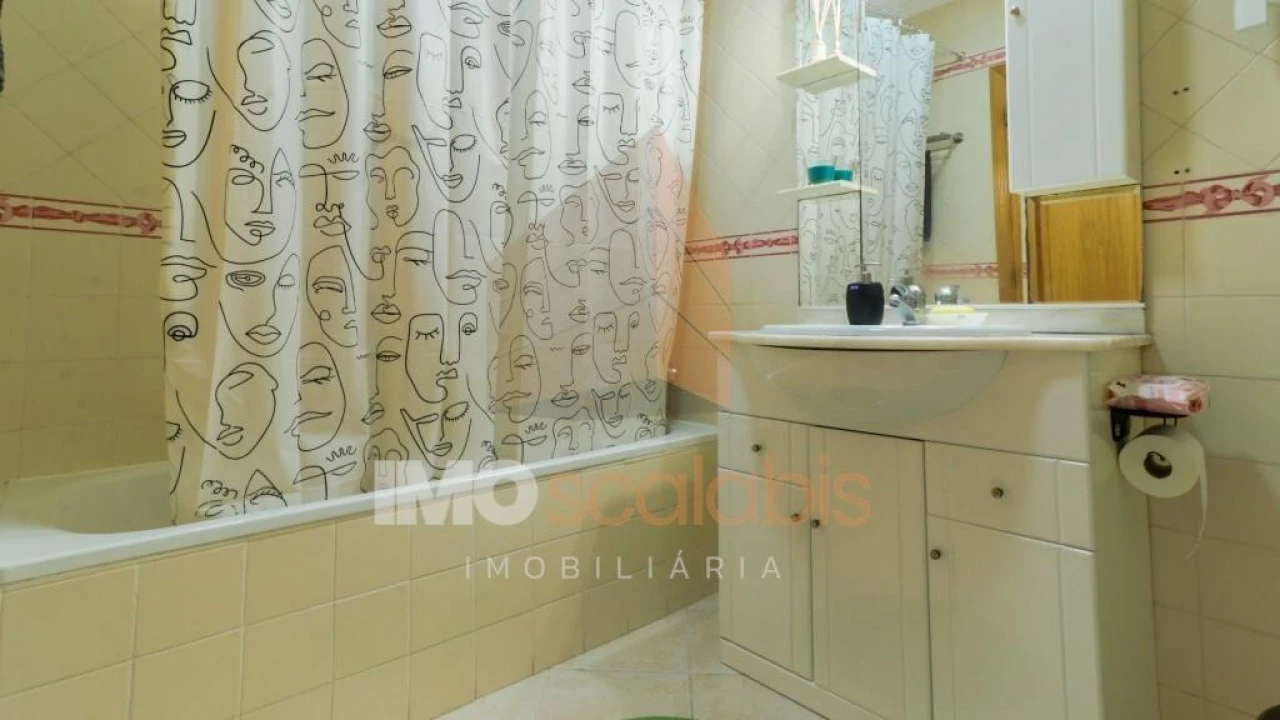 Apartamento T2 para Arrendamento em Almeirim Foto 16