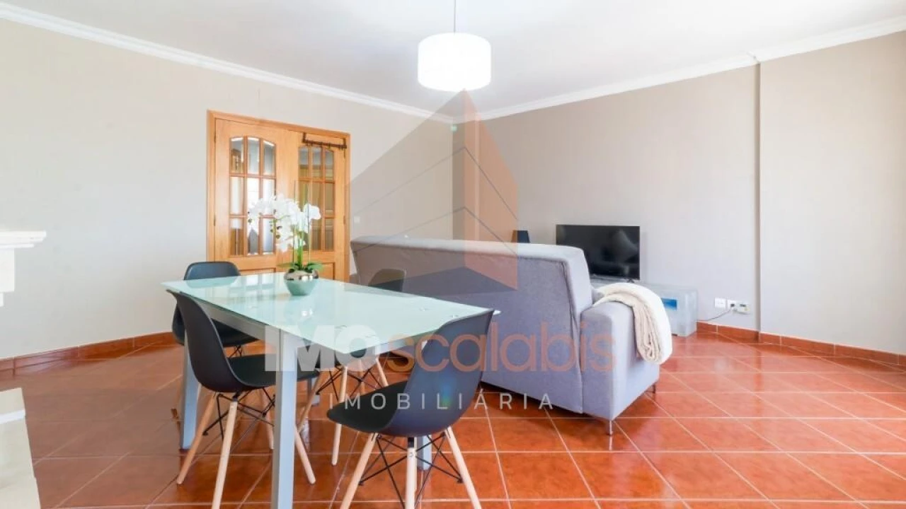 Apartamento T2 para Arrendamento em Almeirim Foto 18