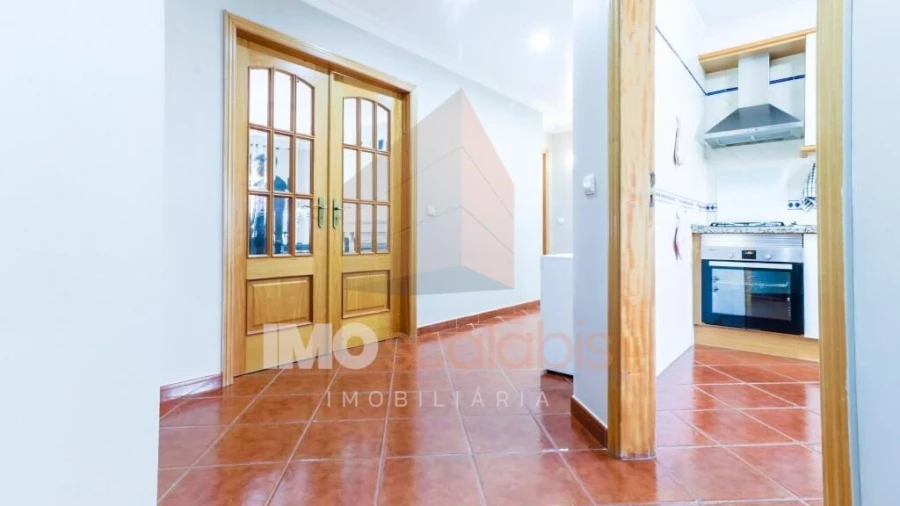 Apartamento T2 para Arrendamento em Almeirim Foto 8