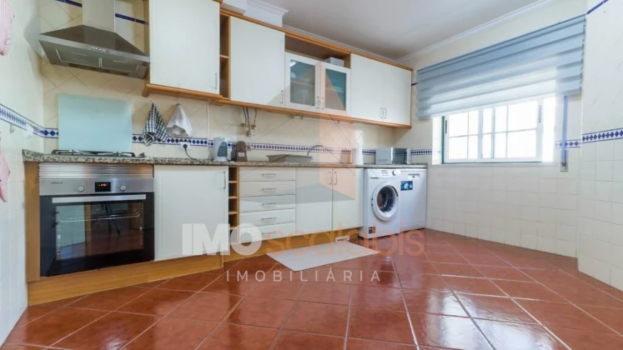 Apartamento T2 para Arrendamento em Almeirim Foto 3