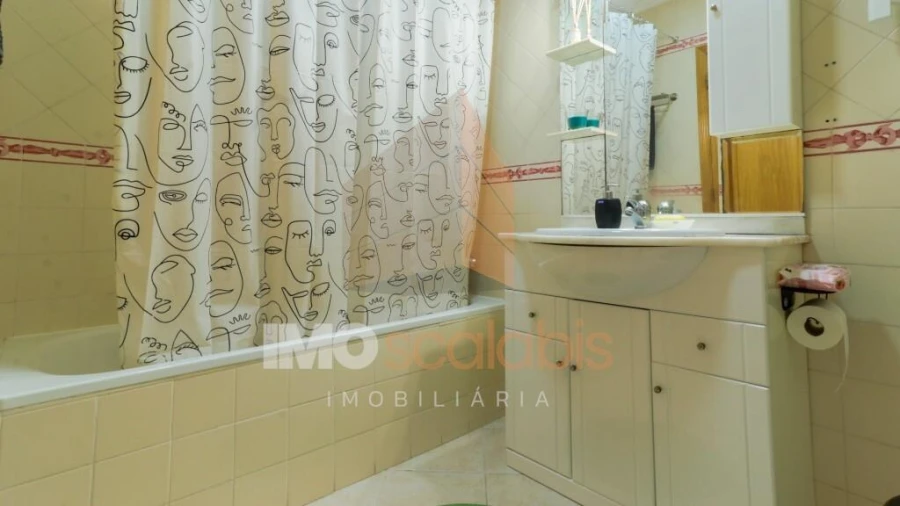 Apartamento T2 para Arrendamento em Almeirim Foto 16