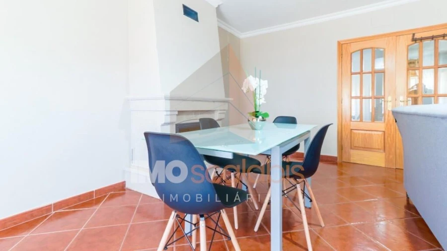 Apartamento T2 para Arrendamento em Almeirim Foto 19