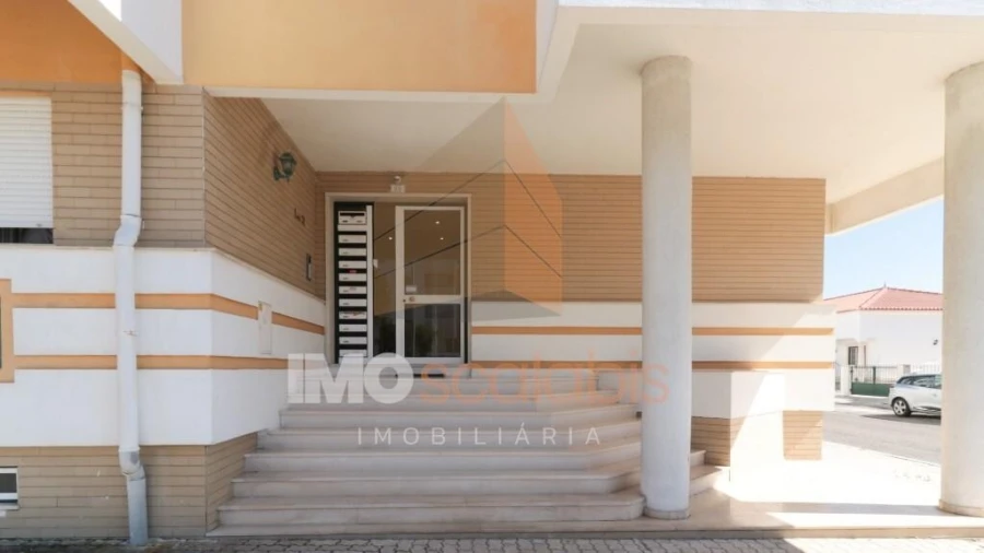 Apartamento T2 para Arrendamento em Almeirim Foto 34