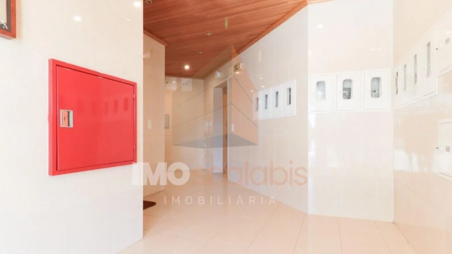Apartamento T2 para Arrendamento em Almeirim Foto 32