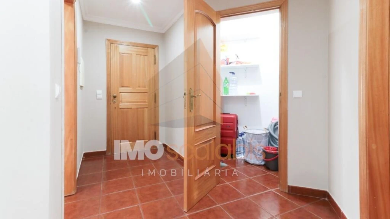 Apartamento T2 para Arrendamento em Almeirim Foto 25