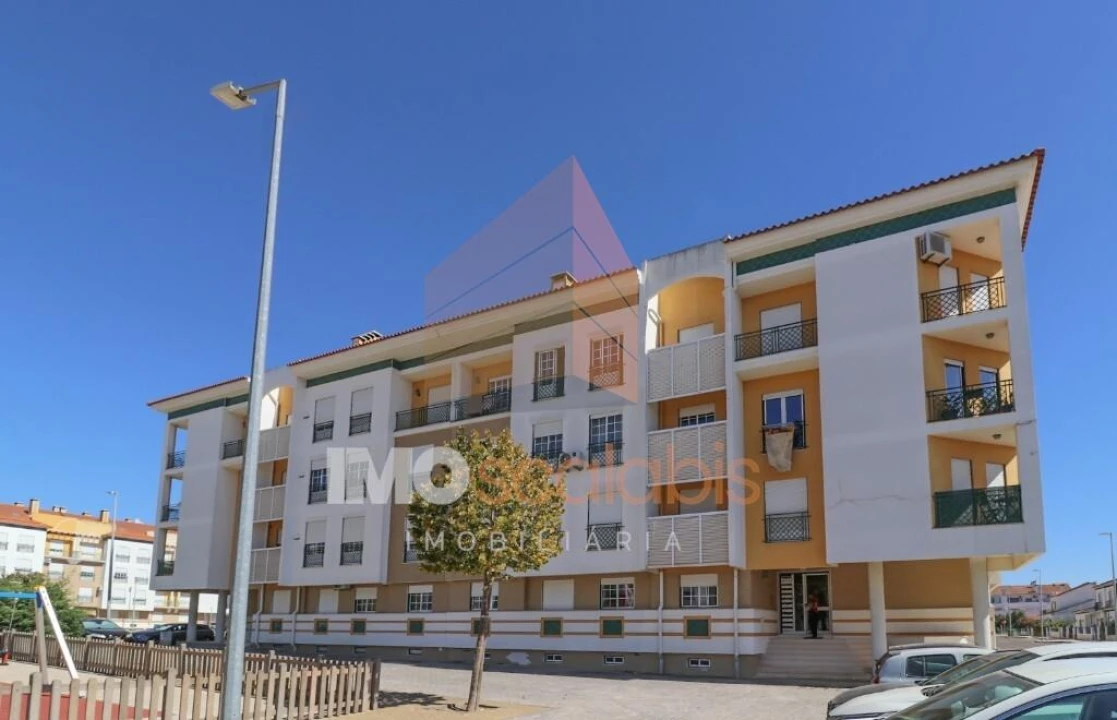 Apartamento T2 para Arrendamento em Almeirim Foto 2