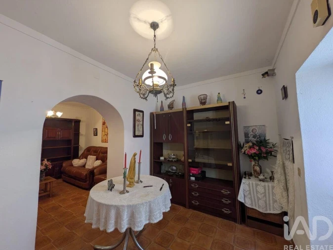 Moradia T3 para Venda em Ciladas Foto 9