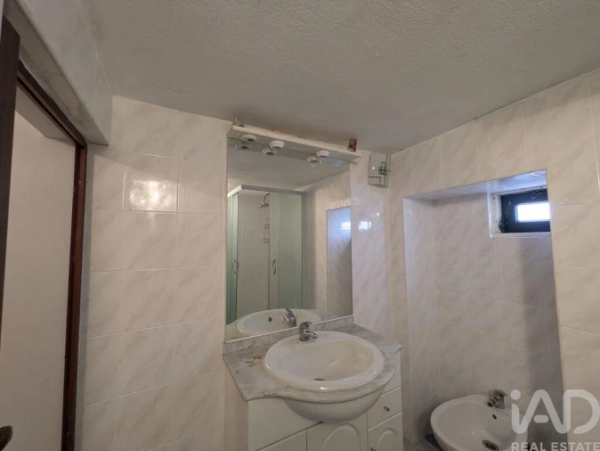 Moradia T3 para Venda em Ciladas Foto 12