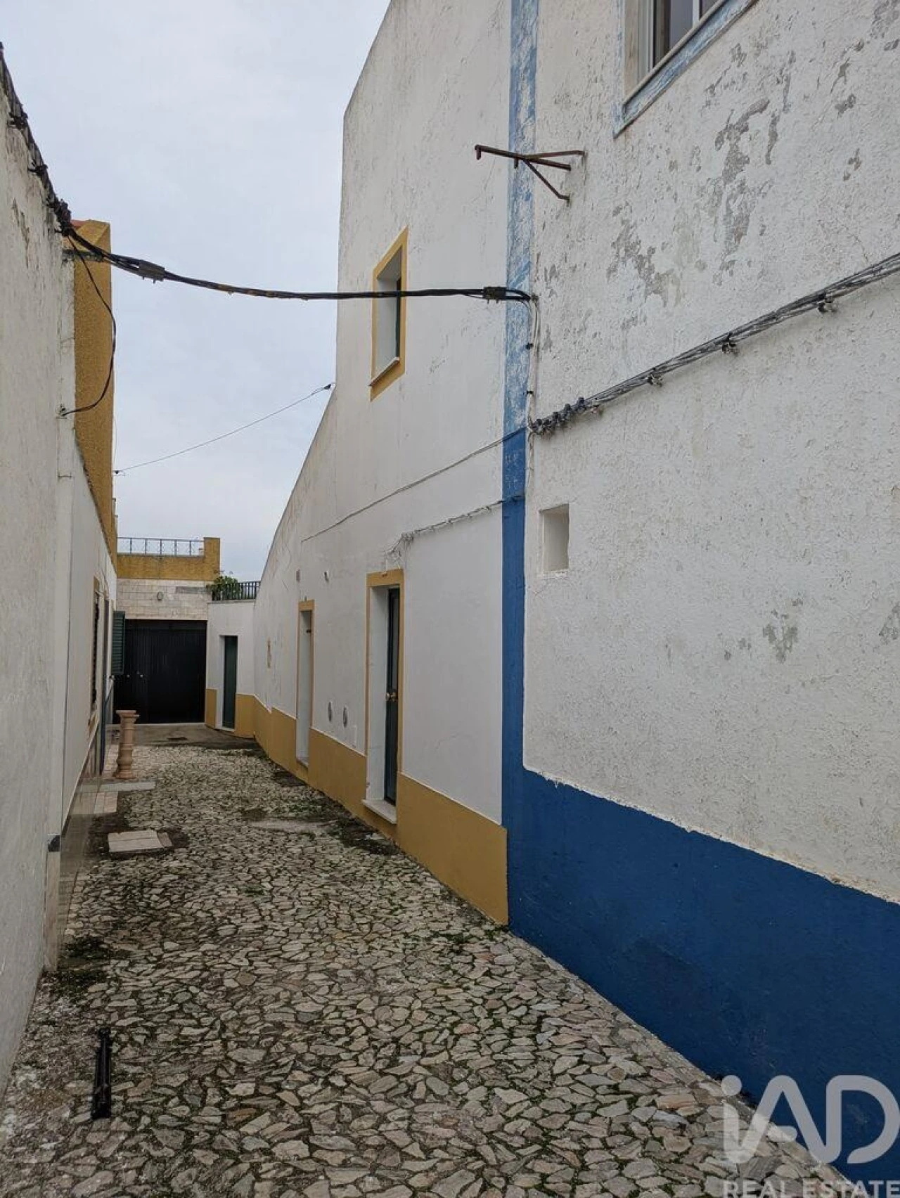 Moradia T3 para Venda em Ciladas Foto 1