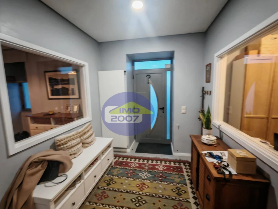 Moradia T4 para Venda em Arcozelo Foto 7