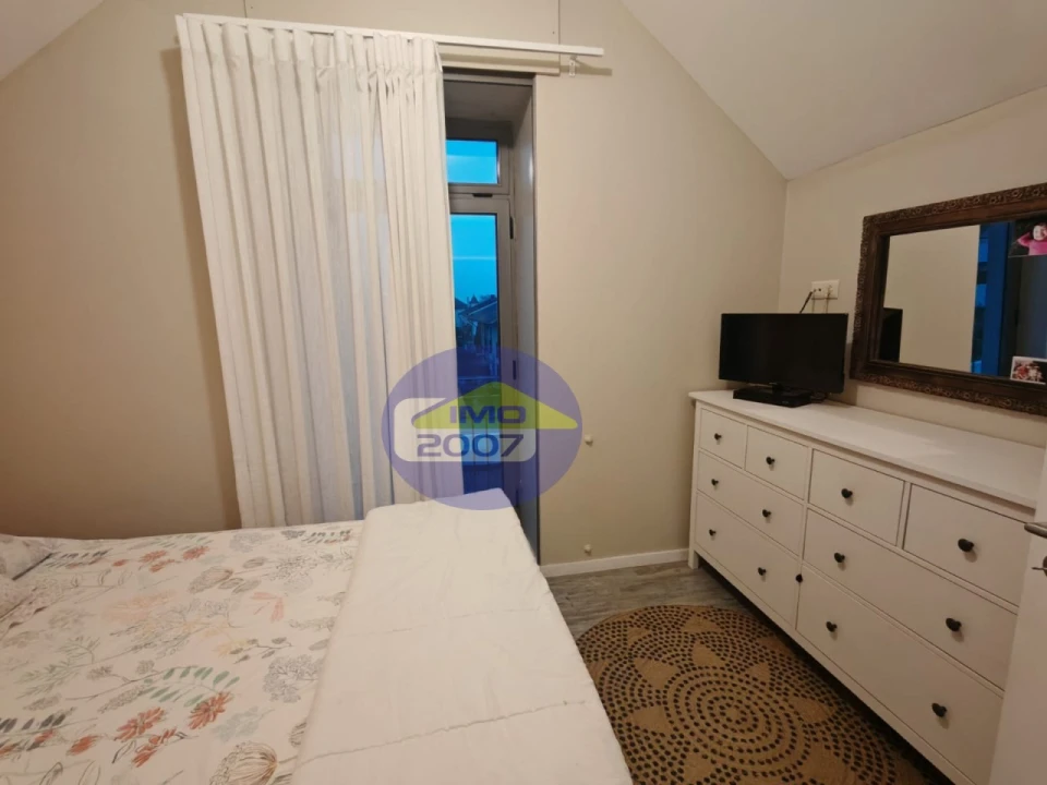 Moradia T4 para Venda em Arcozelo Foto 16