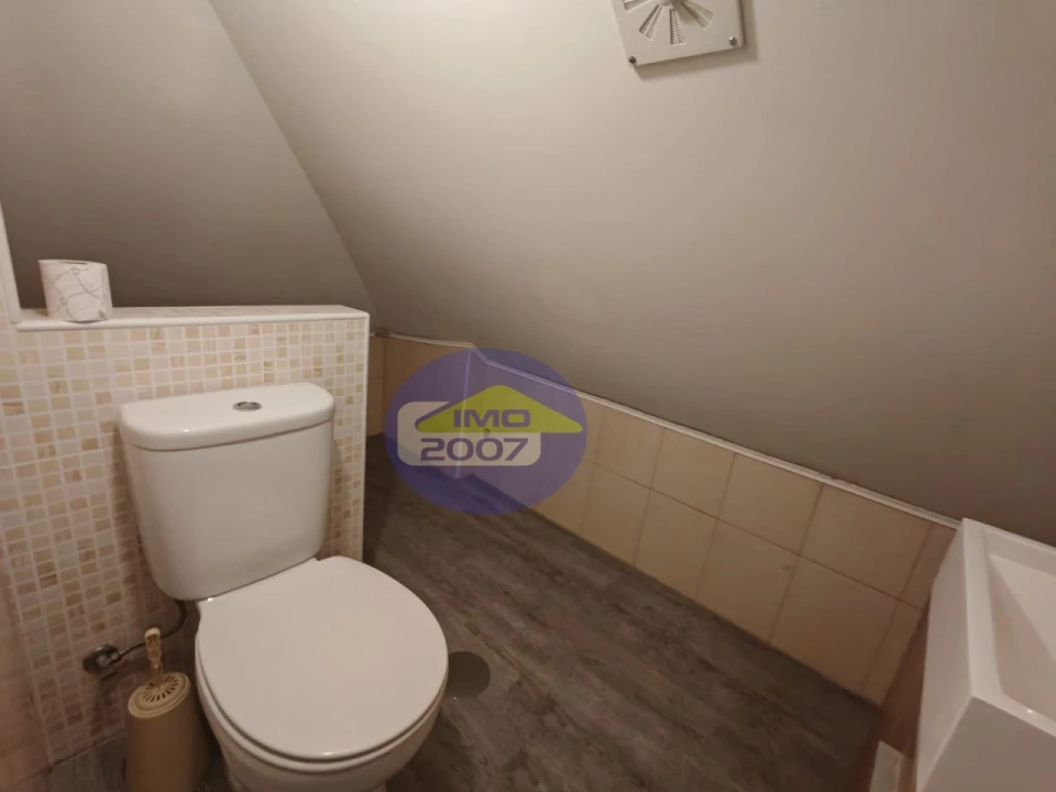 Moradia T4 para Venda em Arcozelo Foto 18