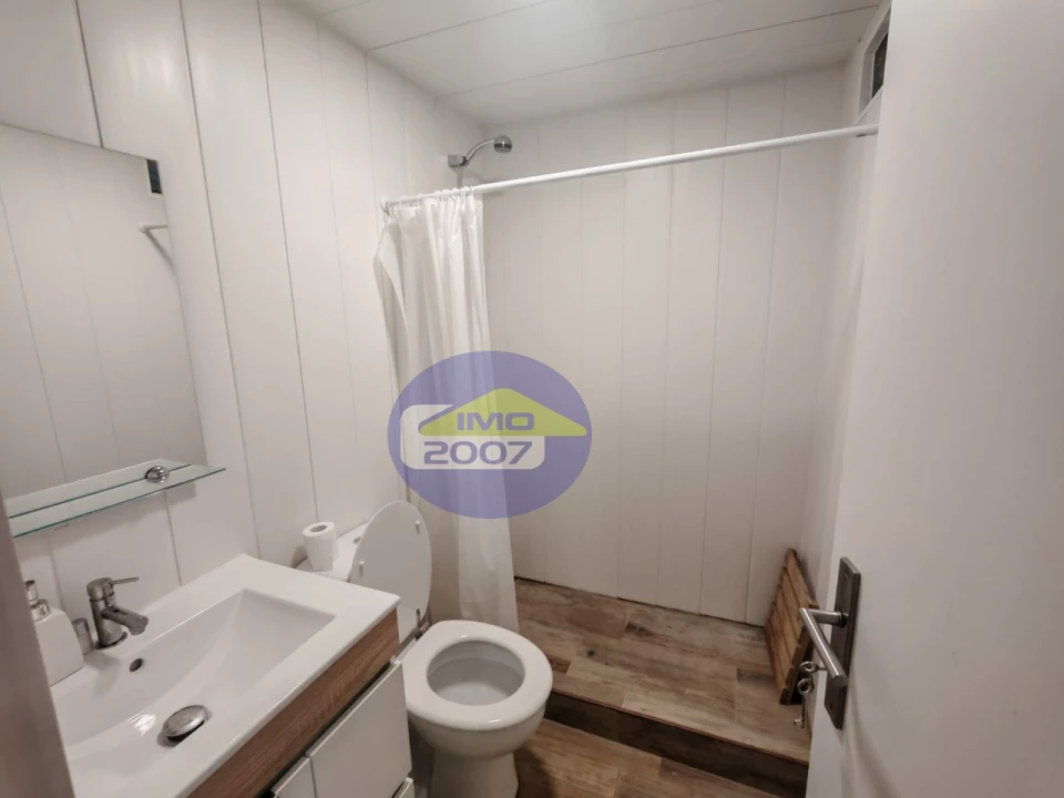 Moradia T4 para Venda em Arcozelo Foto 23